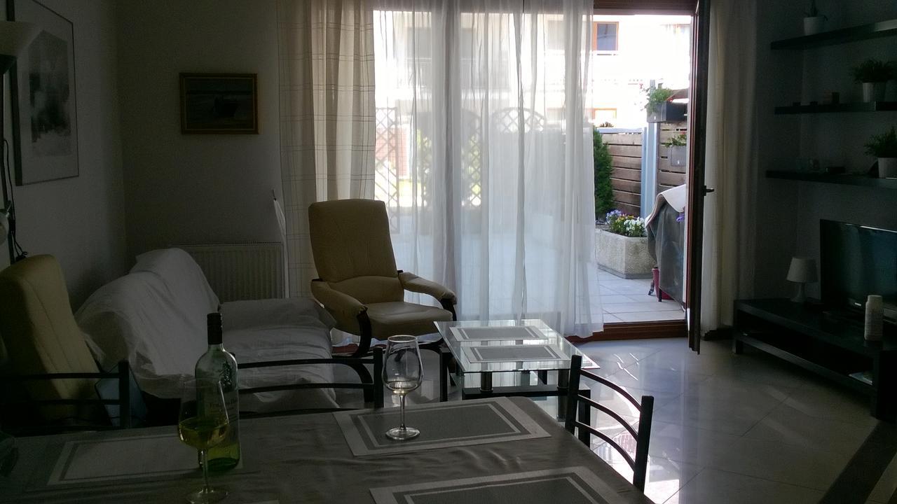 Swinoujscie Platan Patio 6 - Berry Apartments 외부 사진